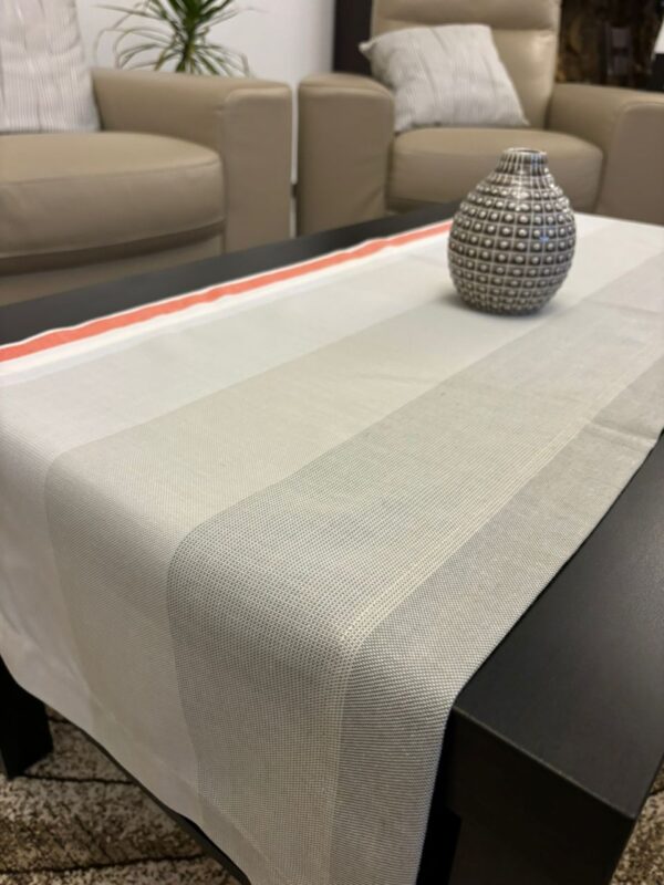 Chemin de table saumon