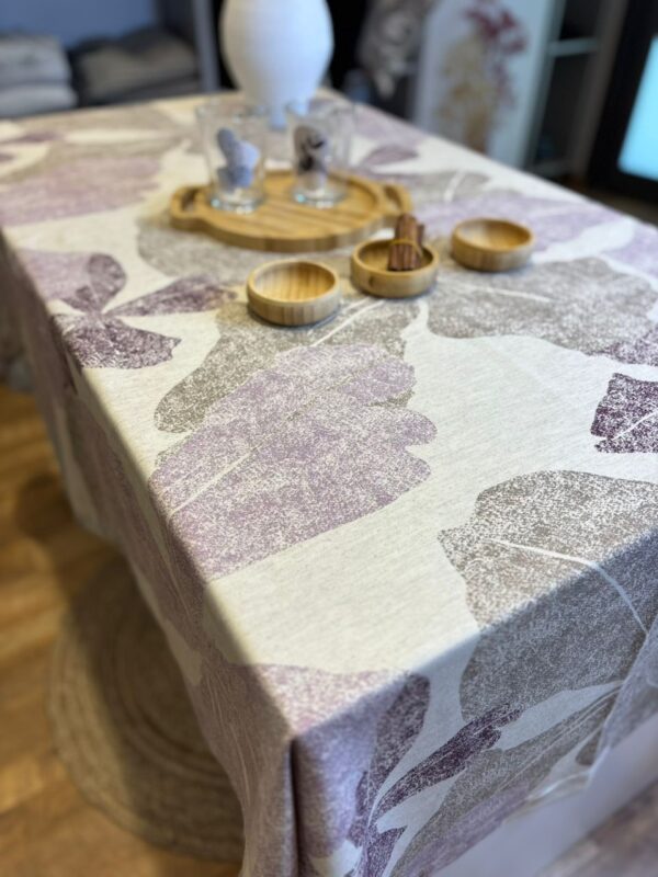 NAPPE EN LIN  ANTI TACHE "MAUVE"