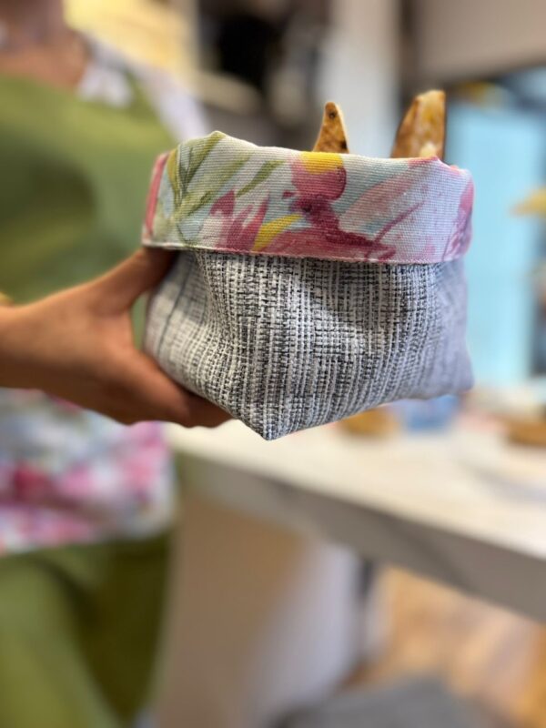 Corbeille a pain rose