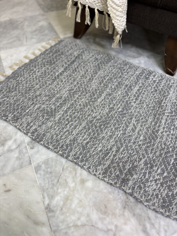 Tapis gris