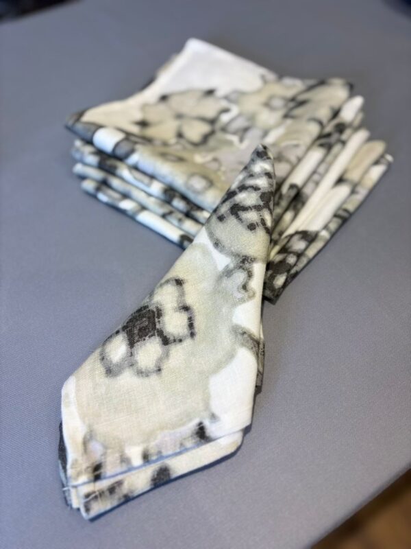 Nappe unis gris clair et 6 serviettes