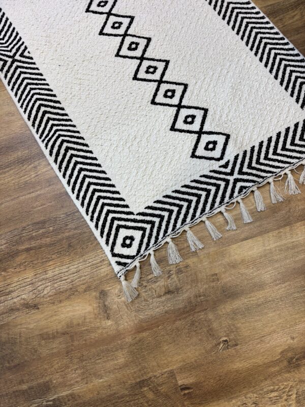 Tapis Berbère Noir et Blanc