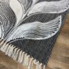Tapis Noir et Blanc Motif Feuille