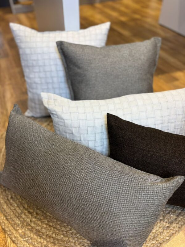 Coussin en lin a carreaux