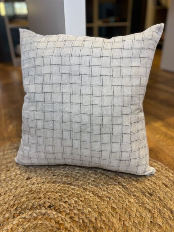 Coussin en lin a carreaux